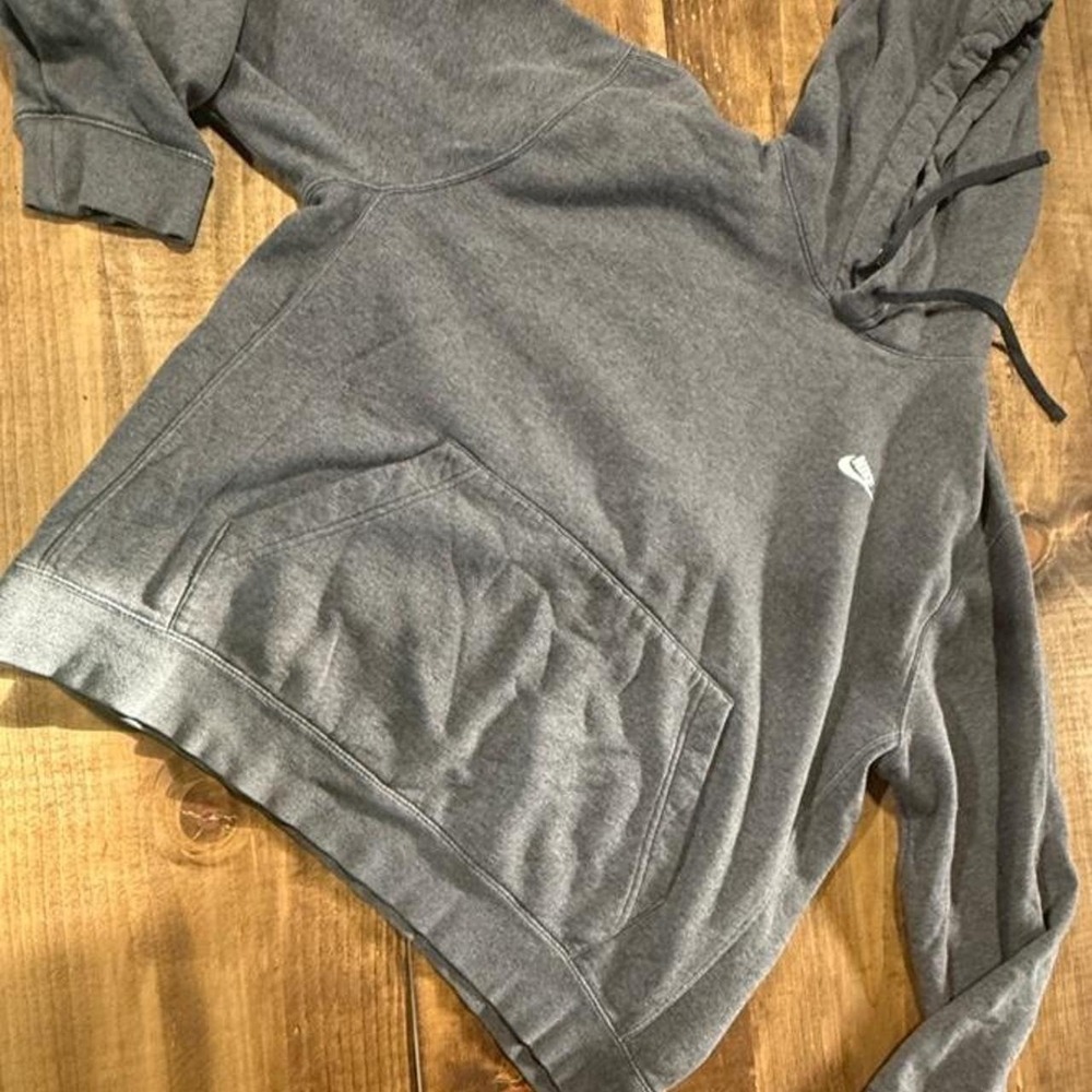 Nike Hoodie Men's Large Gray Pullover Fleece Hooded Sweatshirt Swoosh Logo